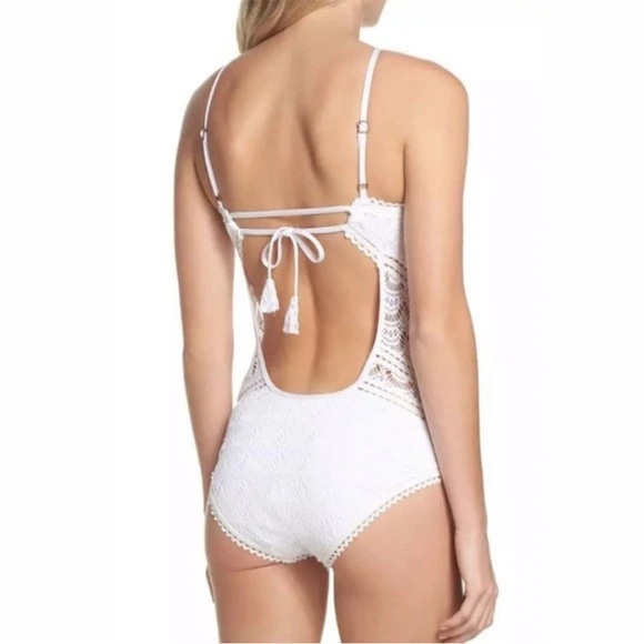 🤍 BECCA Prarie Rose WHITE High Neck Halter CROCHET LACE One Piece SWIMSUIT | S - Picture 7 of 15
